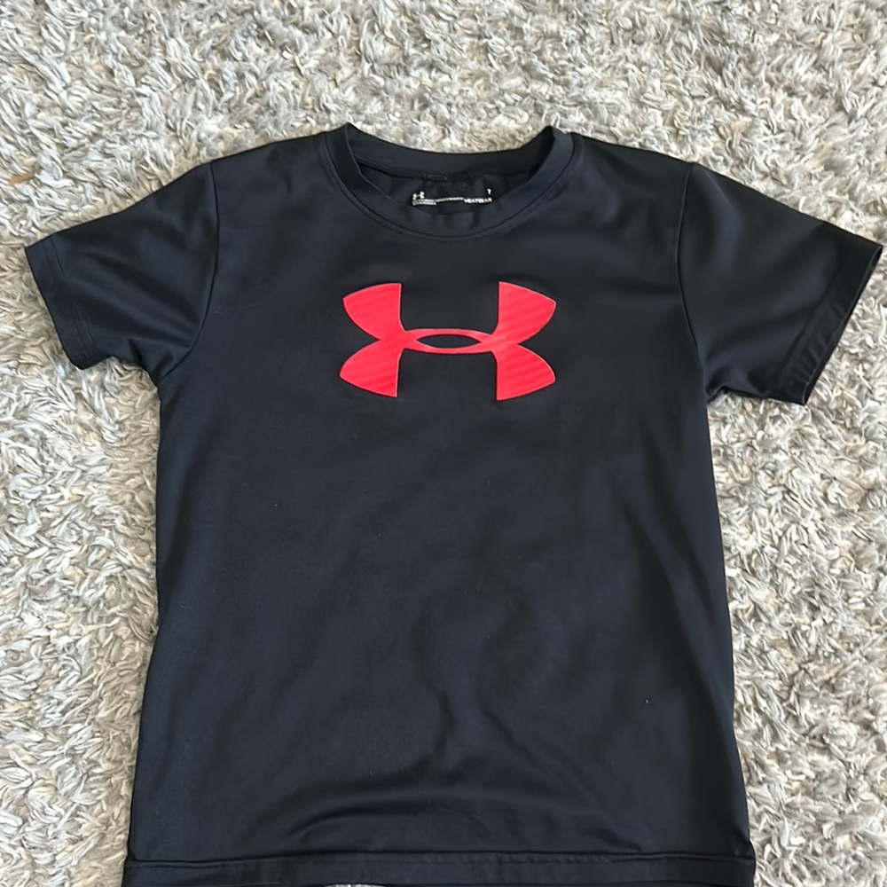Boys size 7 black shirt